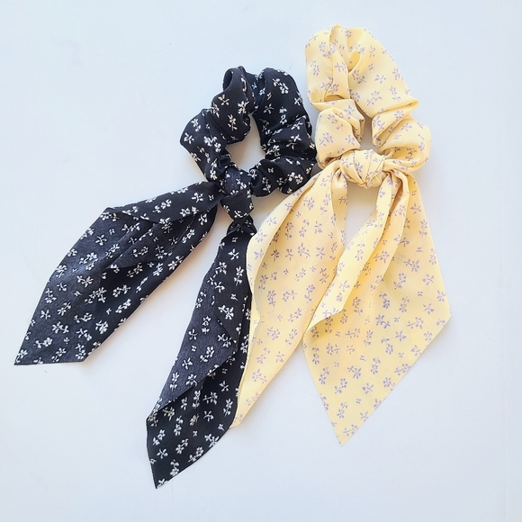 Target Black & Yellow Floral Hair Scrunchies - Picture 1 of 1